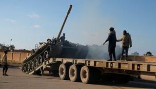 تعزيزات عسكرية تابعة للجيش الليبي ضمن معركة تحرير طرابلس 