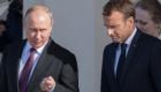 بوتين وماكرون يناقشان هاتفيا الوضع في إدلب السورية