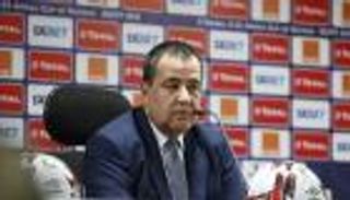 سكرتير "الكاف" يستقيل من منصبه