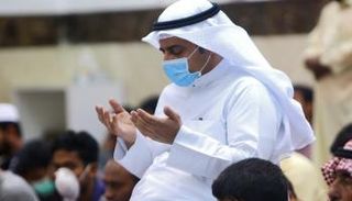 الكويت تستورد كمامات طبية بعد تفشي فيروس كورونا