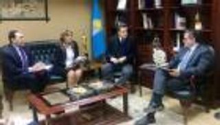 أشهر مذيع إيطالي يروج للسياحة في مصر