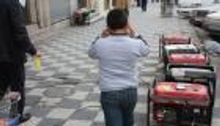 انهيار سوق مولدات الكهرباء في غزة رغم الظلام.. حماس السبب