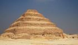 هرم زوسر.. قصة أقدم مبنى حجري ضخم في التاريخ