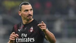 زلاتان إبراهيموفيتش مهاجم ميلان