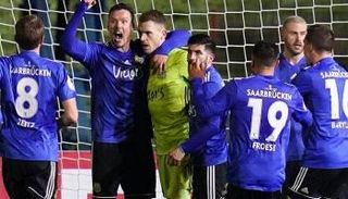 فرحة لاعبي ساربروكين 