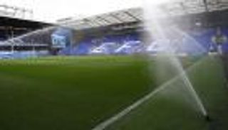 إيفرتون يتوقع سير البريمييرليج على نهج الكالتشيو لمواجهة كورونا