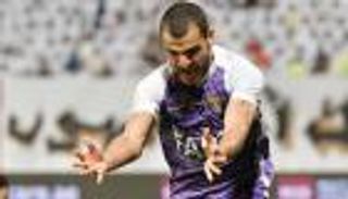 بعد احتفال رونالدو.. لاعب العين الإماراتي يثير الجدل مجددا