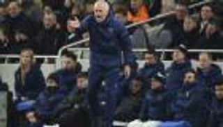 لا مبالاة مورينيو تستفز جماهير توتنهام