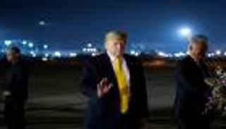 ترامب يتبرع براتب 3 أشهر لمكافحة كورونا