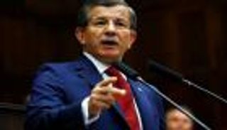 داود أوغلو لا يستبعد "انتخابات مبكرة" في أية لحظة&lrm;