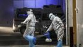 كورونا يستنفر العالم.. تعليق مدارس وإلغاء فعاليات وتجنب السفر