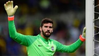 أليسون بيكر