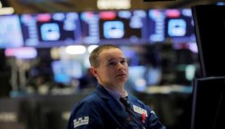 انخفاض حاد للأسهم الأمريكية