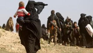 داعشيات في سوريا بمعسكر الهول الذي يديره الأكراد - أرشيفية