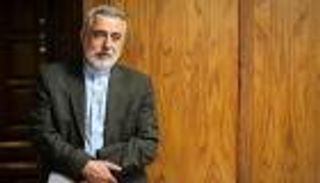 وفاة مستشار سابق لوزير الخارجية الإيراني متأثرا بإصابته بكورونا