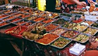 أنواع مختلفة من الأطعمة