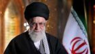 بالاعتقالات الوهمية والشائعات.. إيران تسعى لتمرير مرشحها بالعراق