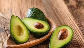 ثمار أفوكادو