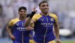 انتهاء الأزمة.. حمدالله يعود لتدريبات النصر