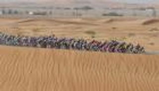 سلبية فحوصات "كورونا" تسمح لفريقين بطواف الإمارات بالمغادرة