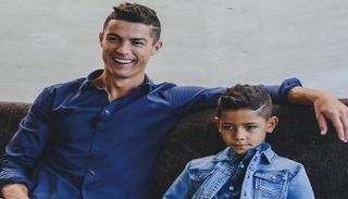 رونالدو ونجله 