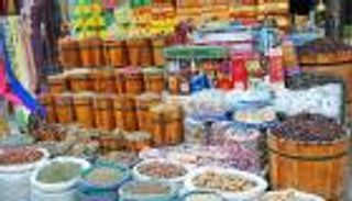 تجار مصر يعلنون حالة الطوارئ استعدادا لشهر رمضان المبارك