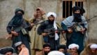 وزير الدفاع الأفغاني يمنح طالبان مهلة قبل التحول للهجوم