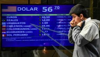 واجهة أحد مكاتب الصرافة في بوينس آيرس