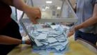 الانتخابات البلدية بفرنسا تتحدى كورونا وتنطلق 15 مارس