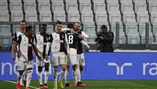 لاعبو يوفنتوس