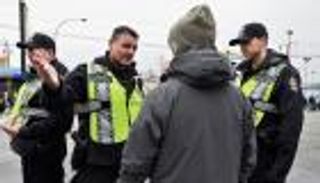 "تصرّف بشكل مريب" أمام شرطة بريطانيا فأردته قتيلا 