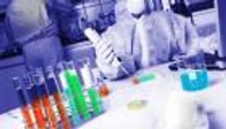 أول لقاح لكورونا في أبريل.. والعالم في حالة ترقب