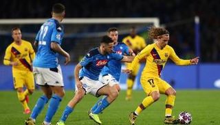 برشلونة ونابولي