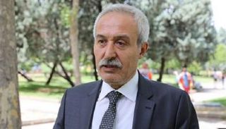 عدنان سلجوق مزراقلي رئيس البلدية الكبرى بديار بكر 