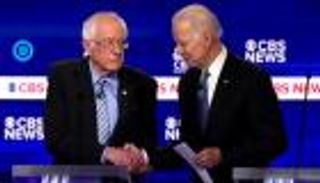 استطلاع: بايدن المستفيد من انسحاب وارن بـ"السباق الديمقراطي"