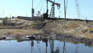 إحدى منصات الحفر النفطية في إيران- أرشيفية