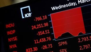 تراجع جماعي لمؤشرات الأسهم الأمريكية عند الفتح