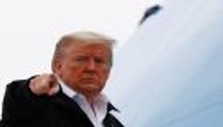 ترامب يسعى لتخفيض ضرائب الدخل بسبب كورونا