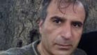 محكمة إيرانية تؤيد حكما بسجن وجلد ناشط طالب بتنحي خامنئي