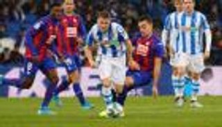 سوسيداد يستغل غياب جماهير إيبار ويتقدم للمركز الرابع