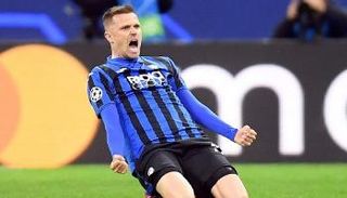 إيليشيش يحتفل بالأهداف