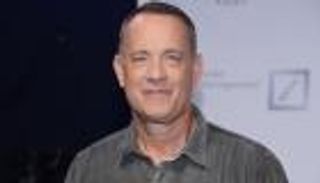 كورونا يلحق بتوم هانكس وزوجته إلى أستراليا