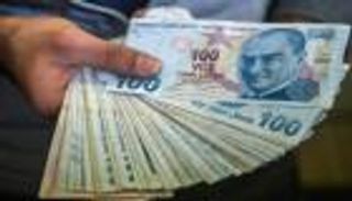 الليرة التركية تتراجع بعد تأكيد أول إصابة بكورونا