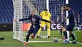 تحية "الأشباح" وتسلق المدرجات الأغرب في تأهل سان جيرمان