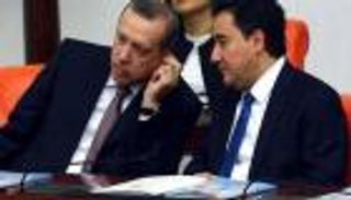 إذاعة فرنسية: حزب "باباجان" يبدد آمال أردوغان بولاية جديدة