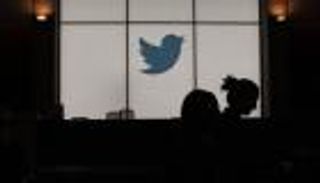 تويتر تلزم موظفيها بالعمل من المنزل خشية كورونا