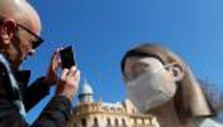 وفيات كورونا في إسبانيا تقفز إلى 84