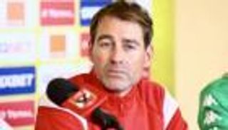 مدرب الأهلي المصري يبرر السقوط الأول بالدوري