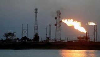 حقل نفط في البصرة -رويترز