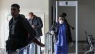 كورونا يعصف باقتصاد فلسطين على جبهتي غزة والضفة 